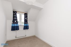 Bedroom- click for photo gallery